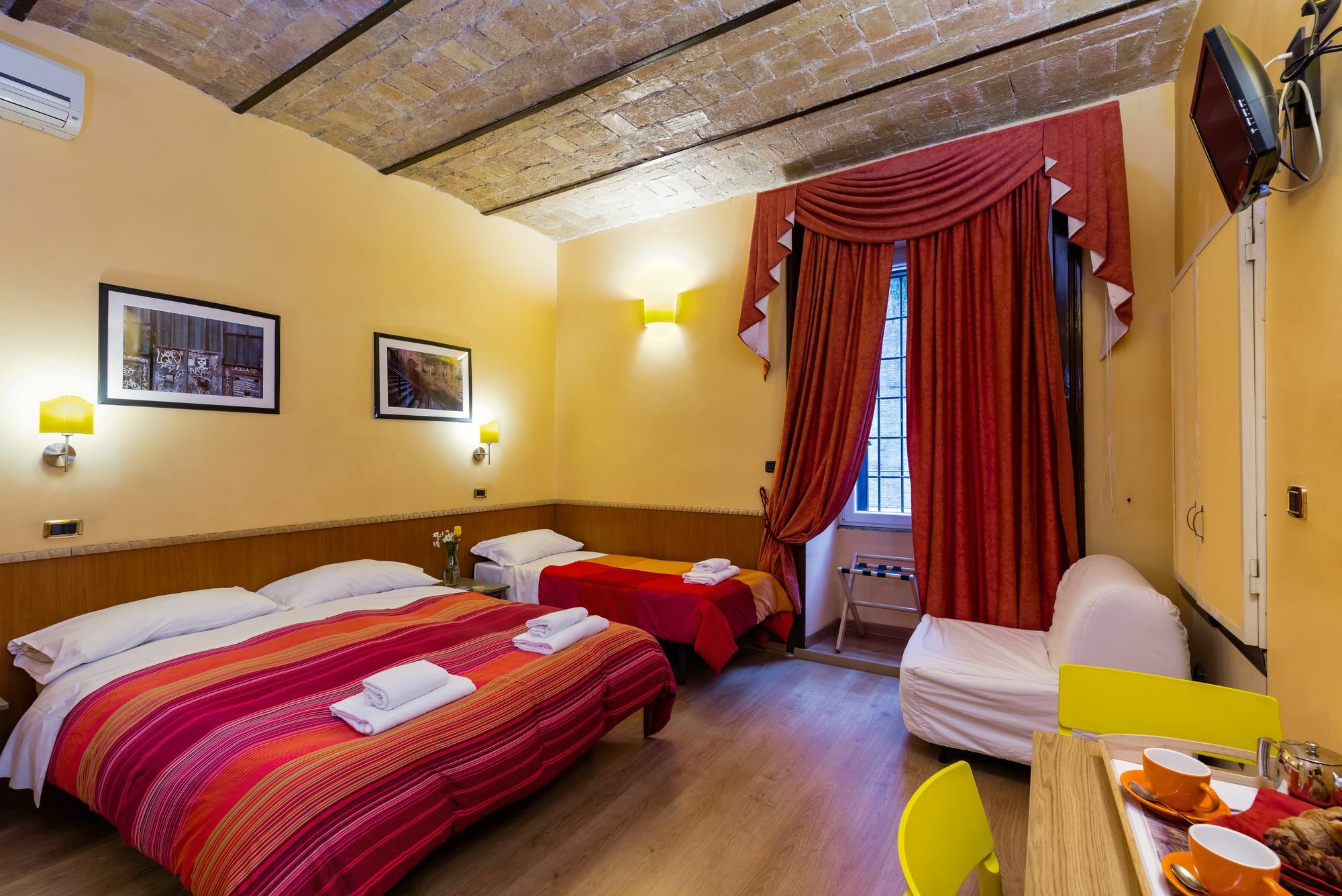 Domus Avi - Guest House Rome Bagian luar foto