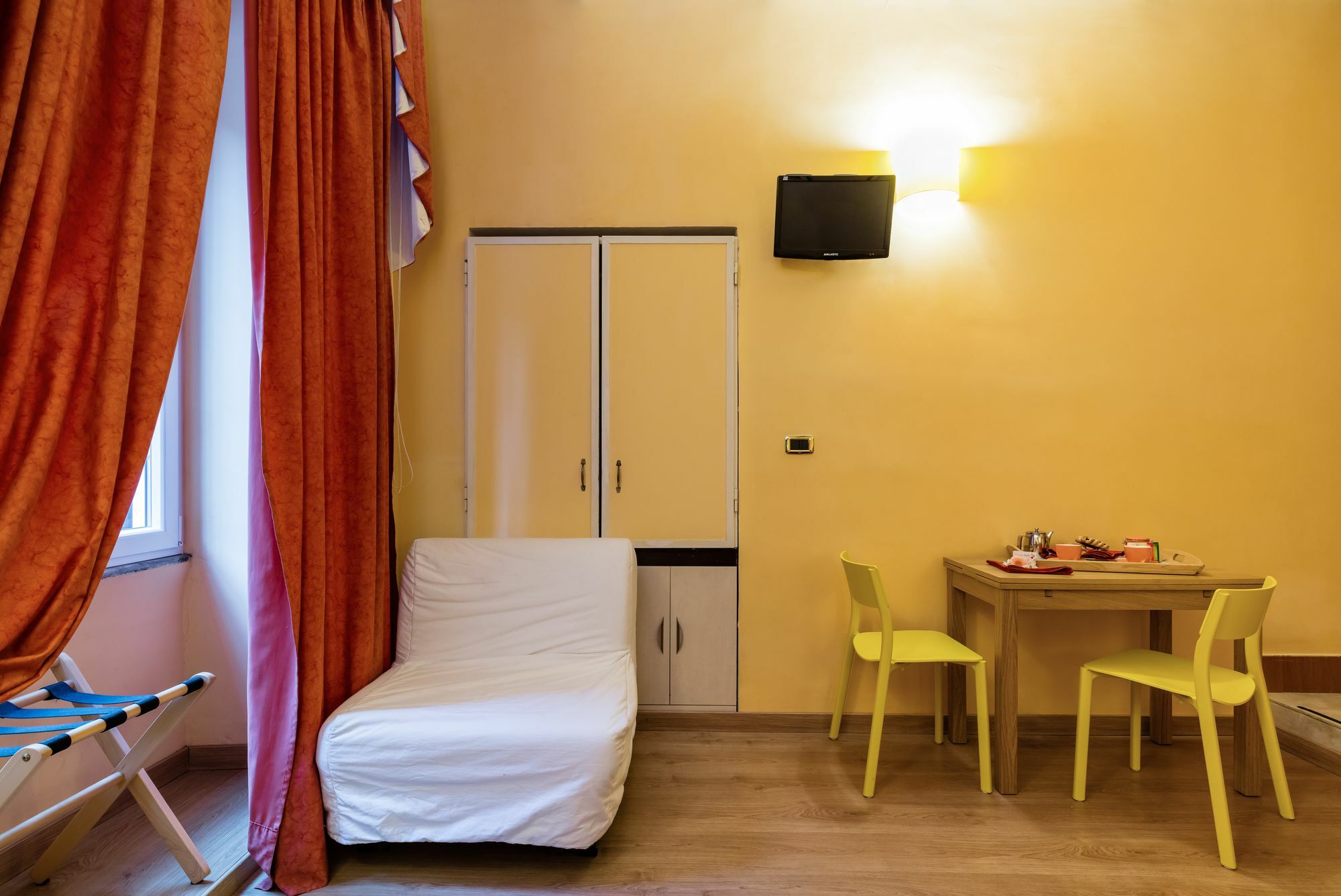 Domus Avi - Guest House Rome Bagian luar foto