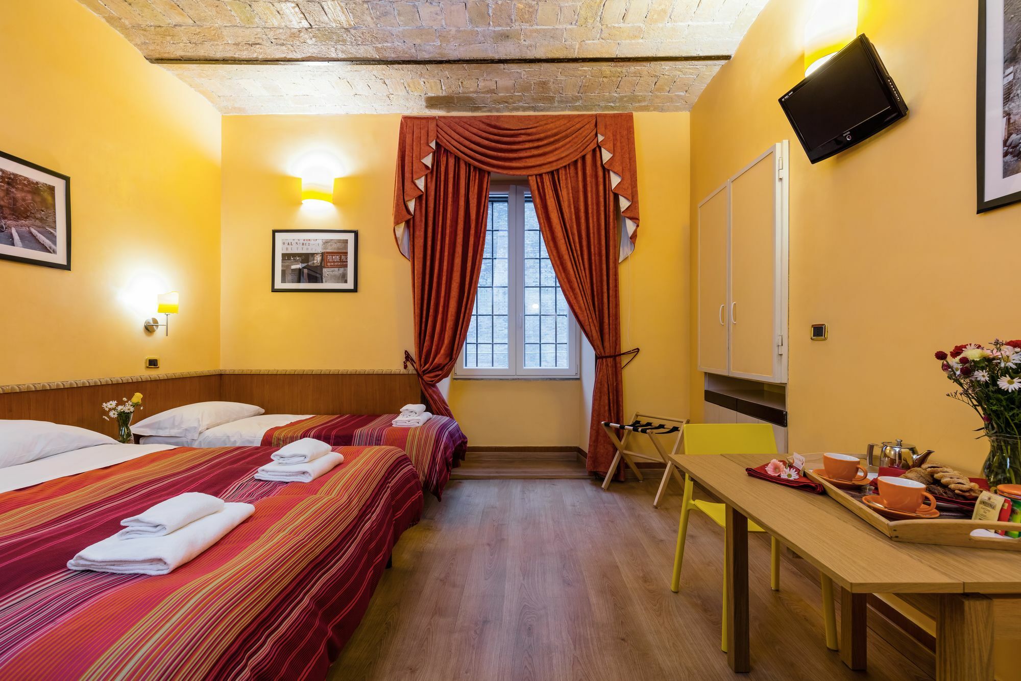 Domus Avi - Guest House Rome Bagian luar foto