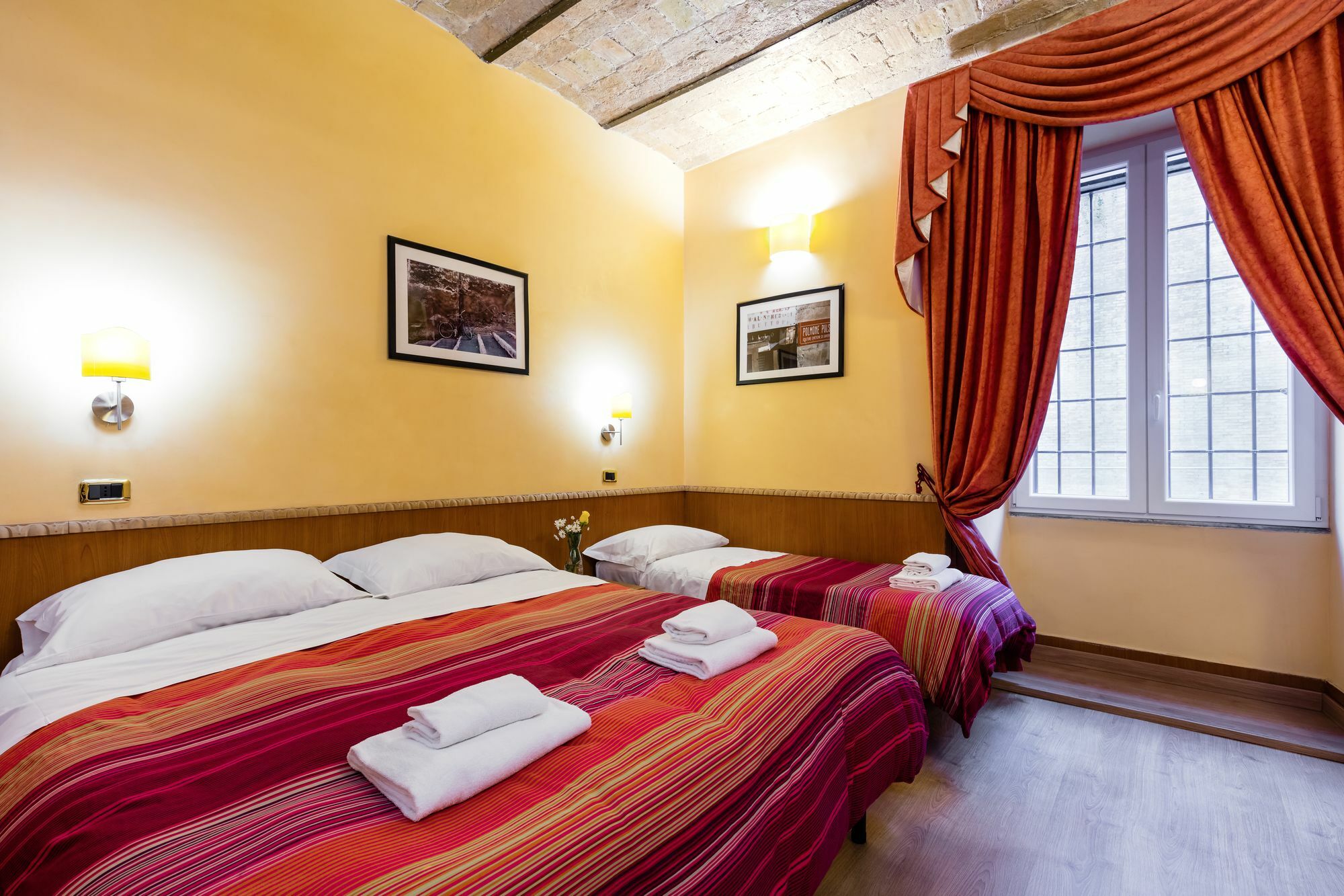 Domus Avi - Guest House Rome Bagian luar foto