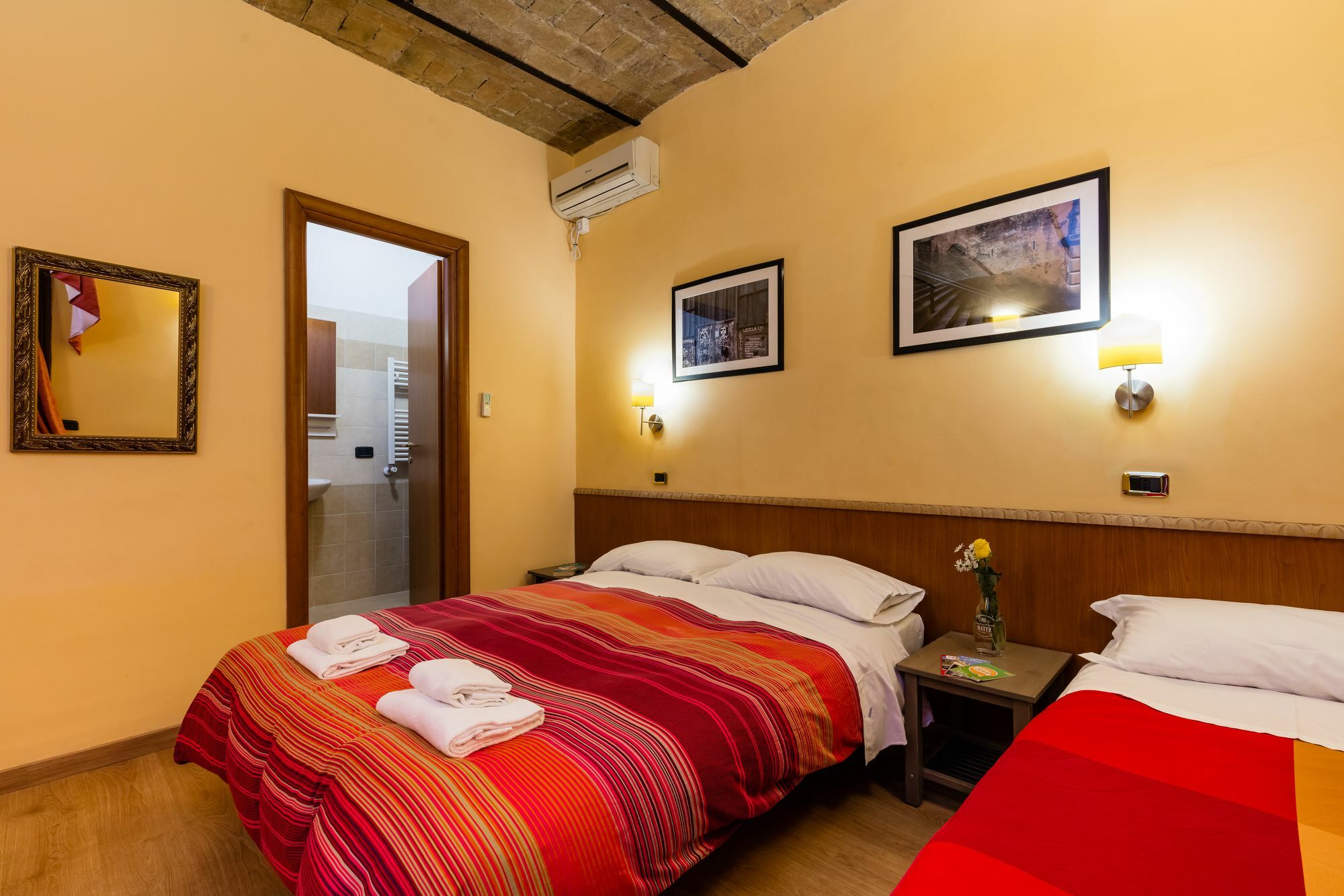 Domus Avi - Guest House Rome Bagian luar foto